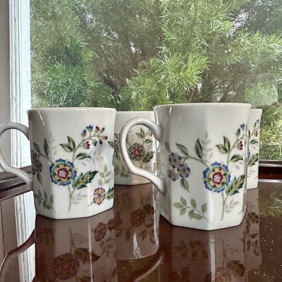Vintage Sadek Floral Octagon Shape Buckingham Mugs set of 4, Made in Japan - Picture 2 of 11